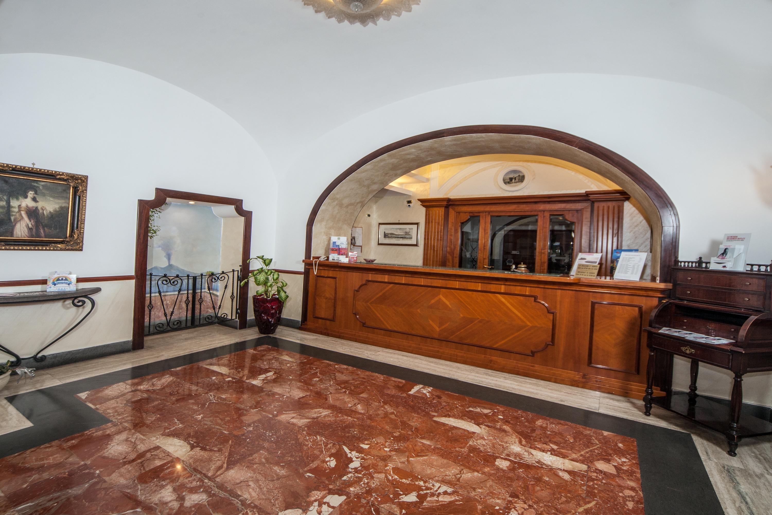 Hotel La Pace Napoli Exterior foto