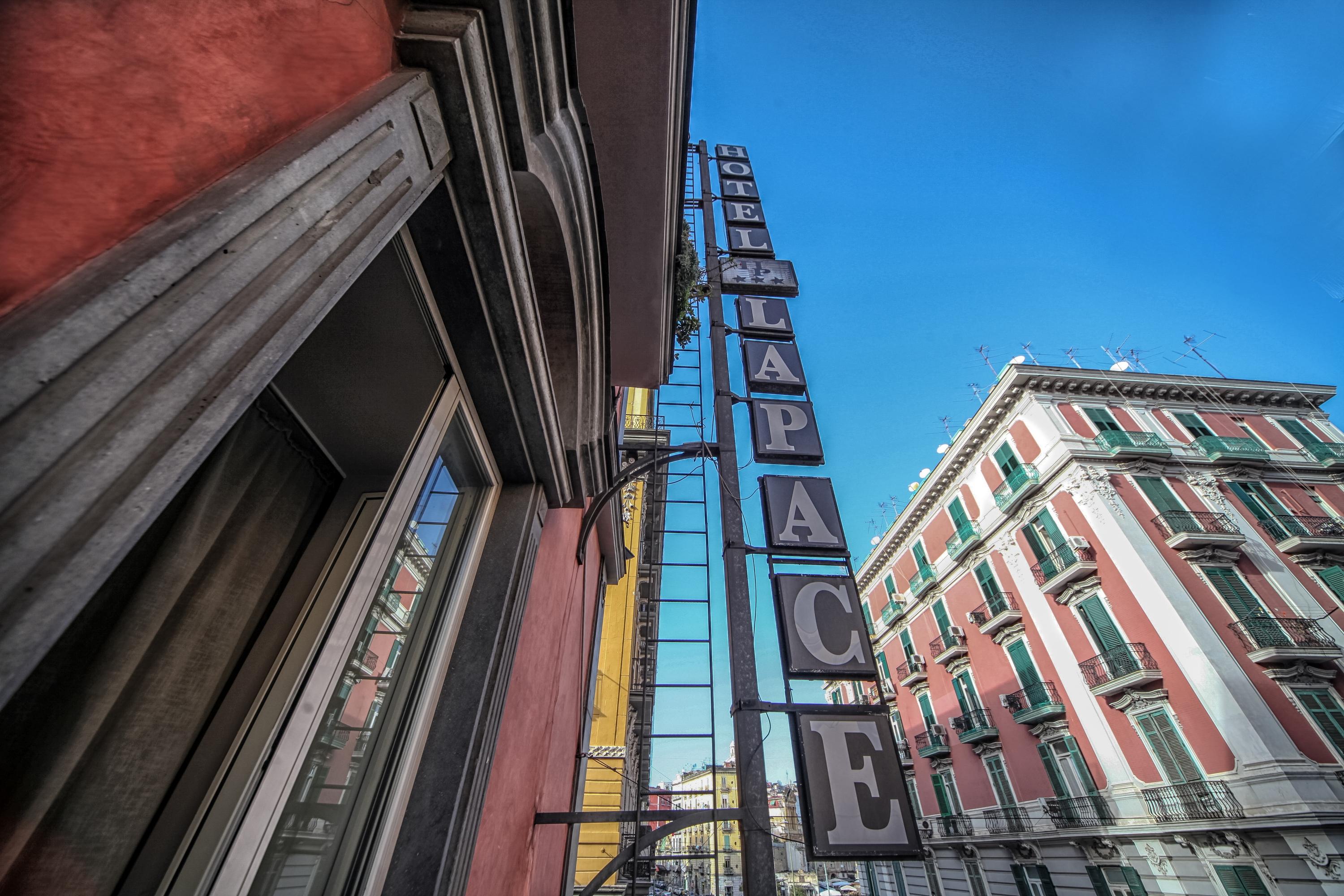Hotel La Pace Napoli Exterior foto